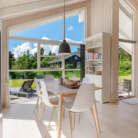 Nyaraló Kristine - 250m From The Sea By Interhome