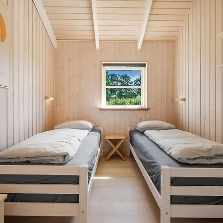 Kristine - 250m From The Sea By Interhome Semesterbostad Knebel
