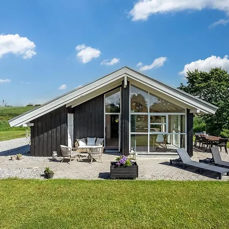 Kristine - 250m From The Sea By Interhome *